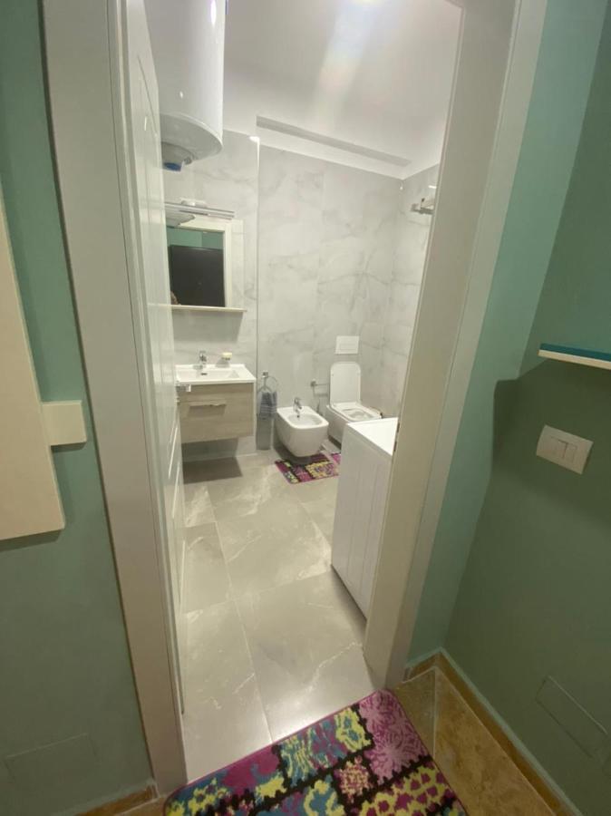 Beach Front Apartment Wlora Zewnętrze zdjęcie