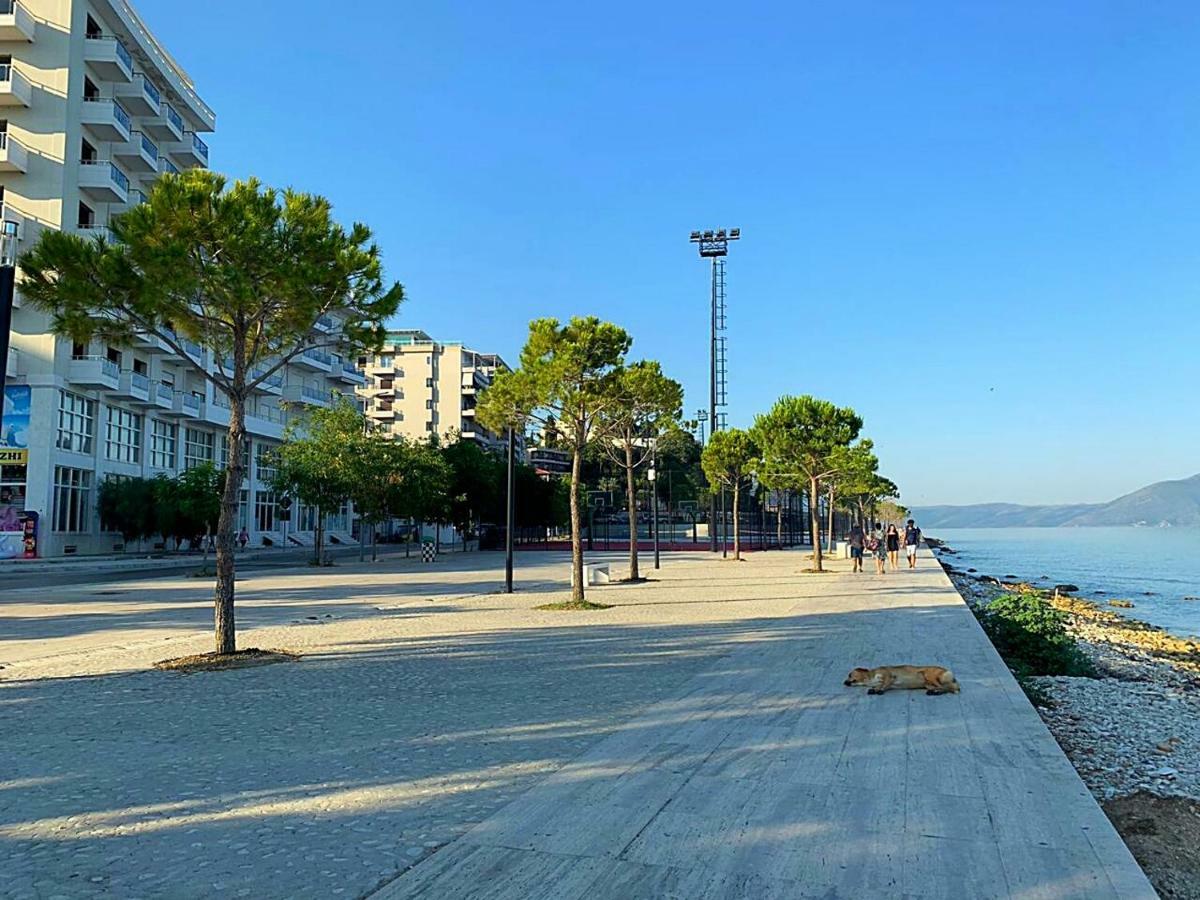 Beach Front Apartment Wlora Zewnętrze zdjęcie